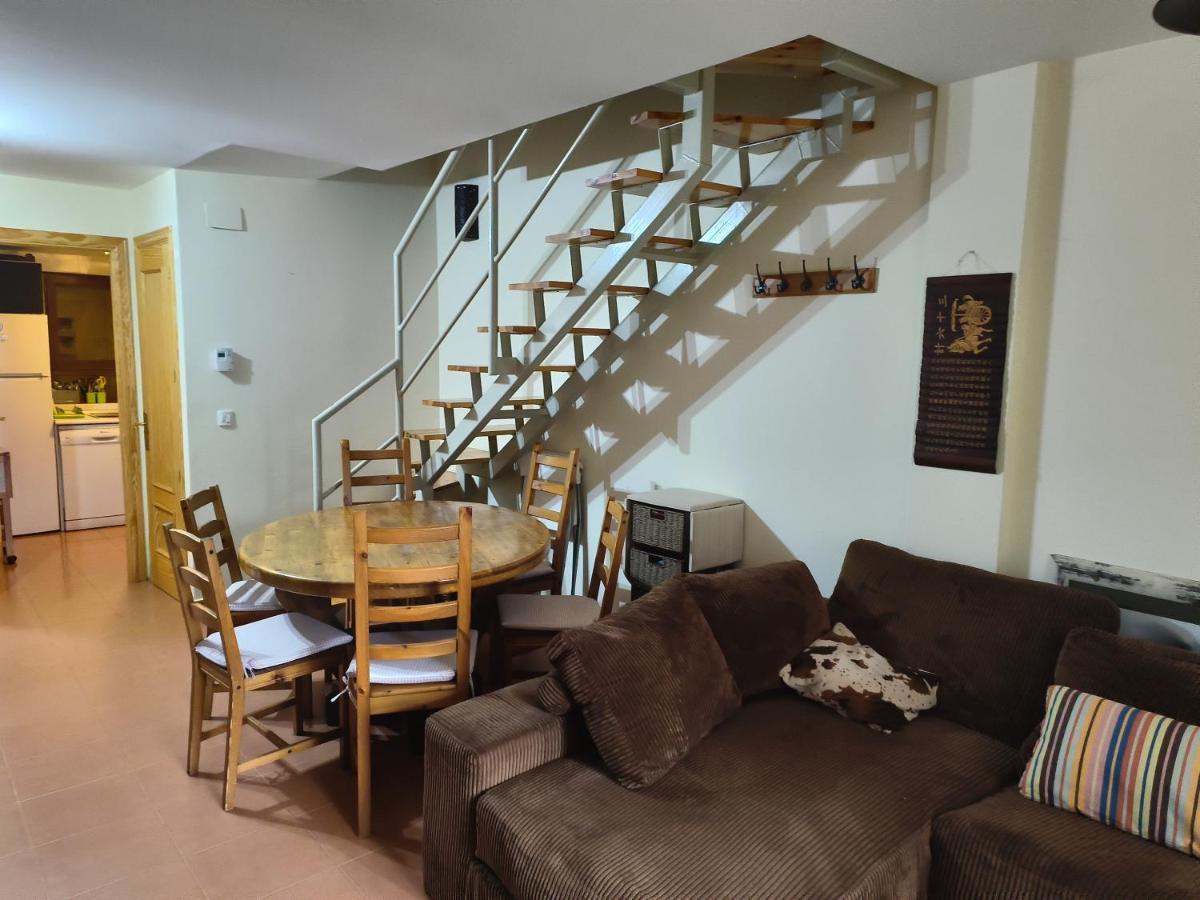 Duplex Con Jardin En Pirineos, Totalmente Equipado Apartment Villanua Bagian luar foto